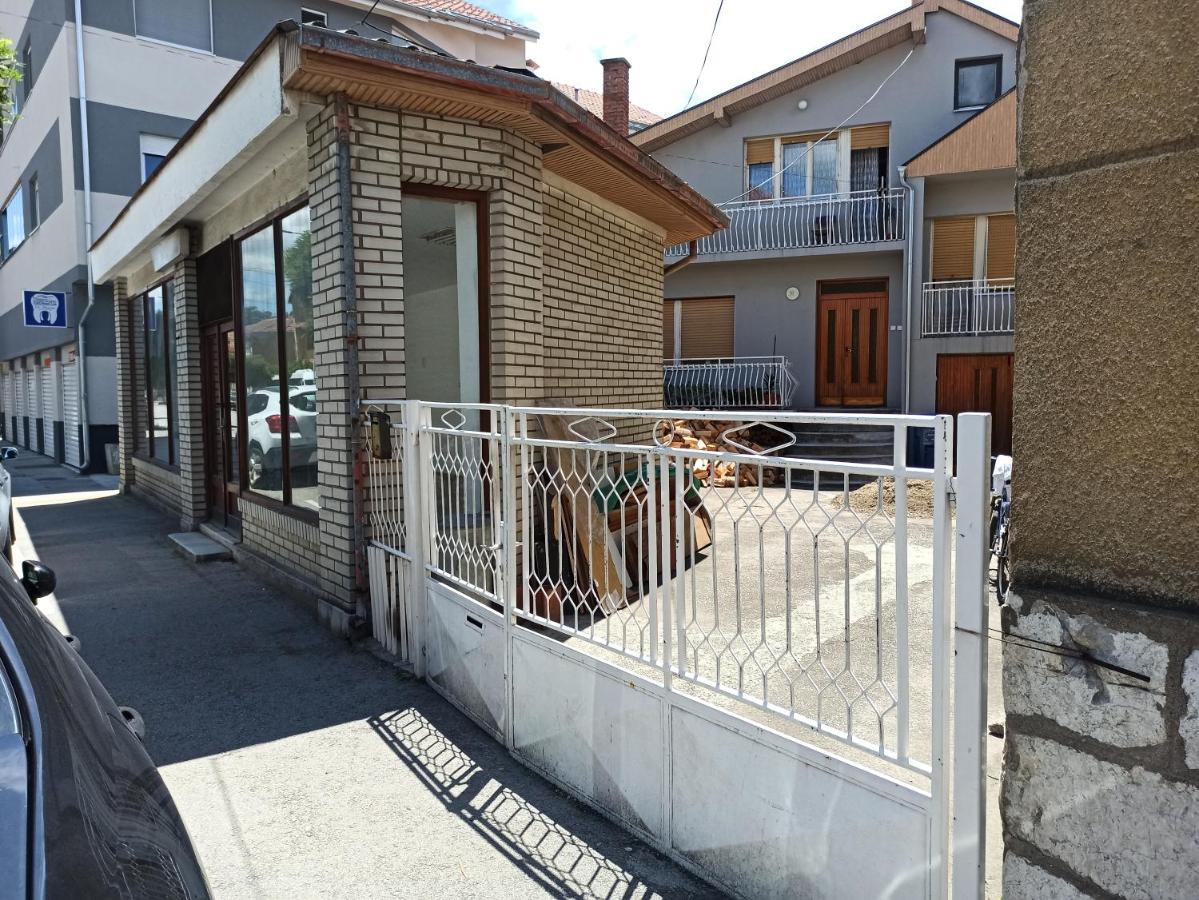 Apartman Kutak 피로트 외부 사진