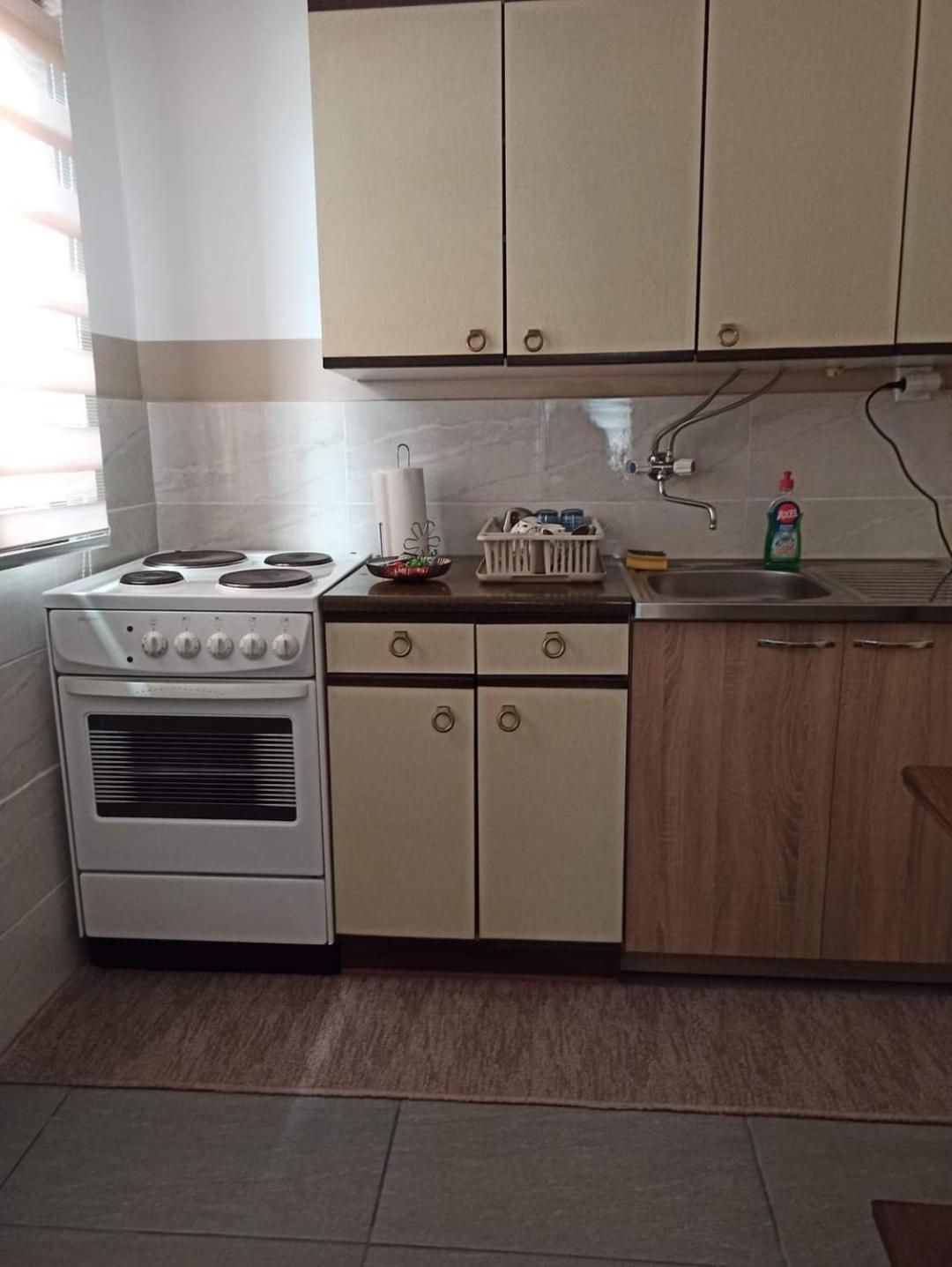 Apartman Kutak 피로트 외부 사진