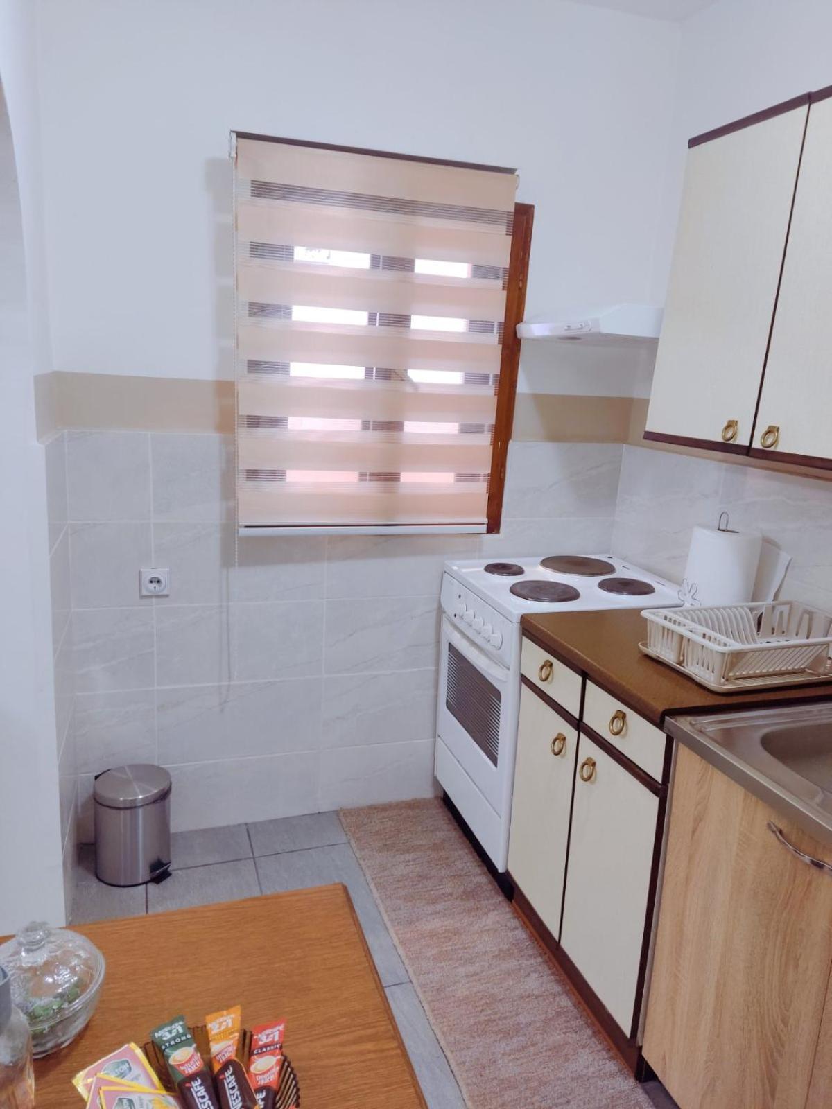 Apartman Kutak 피로트 외부 사진